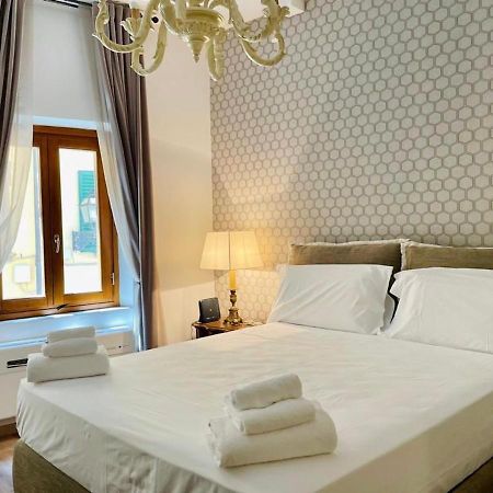 Santa Maria Novella Apt Firenze Bagian luar foto