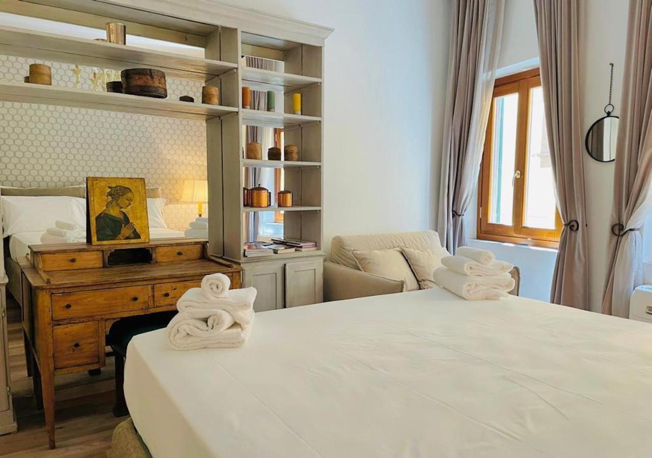 Santa Maria Novella Apt Firenze Bagian luar foto
